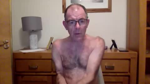 inthemood63 online show from June 3, 12:56 am