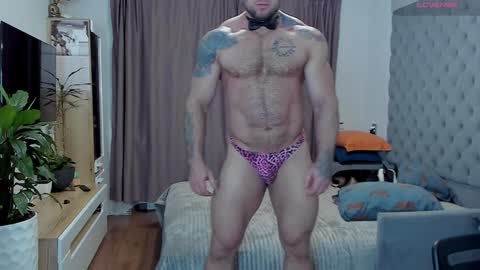 Snapshot of ironhulk22 chatting on January 15, 2:46 pm ironhulk22 online show from January 15, 2:46 pm