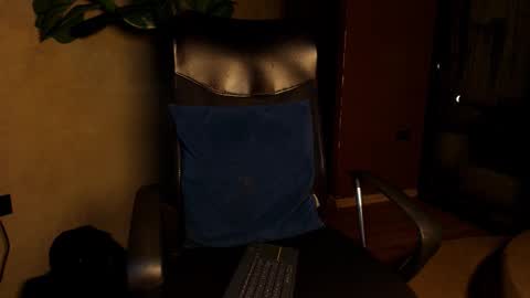 isaac_grimm online show from March 1, 5:07 am