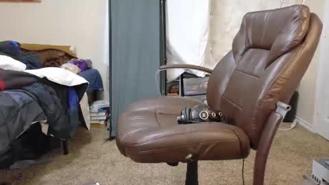 isaac online show from November 3, 10:55 pm