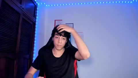 Isidro online show from March 8, 4:09 am