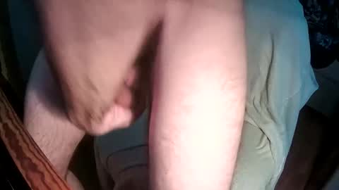 Snapshot of iskarius chatting on October 2, 8:24 pm Iskarius online show from October 2, 8:24 pm