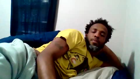 islandmaker online show from February 13, 10:15 pm