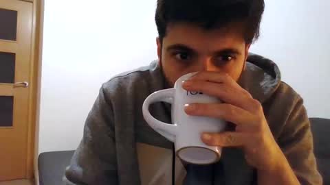 Snapshot of italianboybcn chatting on January 1, 11:49 am italianboybcn online show from January 1, 11:49 am