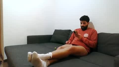 Snapshot of italianboybcn chatting on December 26, 8:28 am italianboybcn online show from December 26, 8:28 am