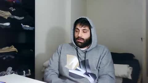 Snapshot of italianboybcn chatting on January 11, 9:47 am italianboybcn online show from January 11, 9:47 am