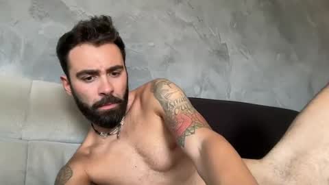 italianloverms online show from June 25, 10:20 am