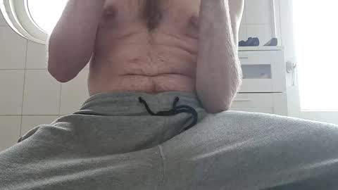 Snapshot of its_me_mave chatting on February 15, 3:17 pm Dutch online show from February 15, 3:17 pm