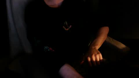 itsnotliam834 online show from January 2, 10:33 pm