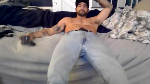 Itzmeebabyy online show from December 5, 8:32 am