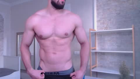 IvanHydee online show from October 5, 6:39 am