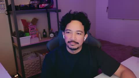 iwasd3nse online show from February 18, 1:44 pm