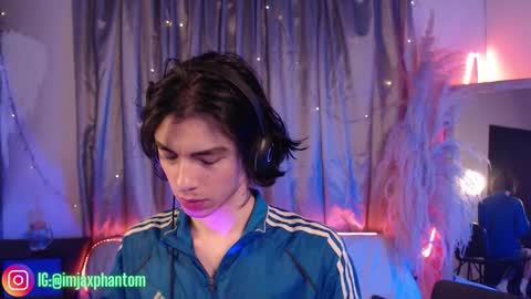 Snapshot of j_a_x_x_x_o_n chatting on September 9, 9:42 am Hey im Jaxxxon check my info online show from September 9, 9:42 am