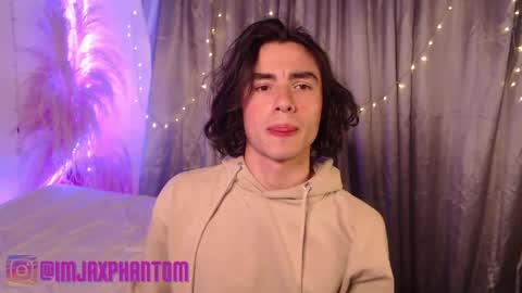 Snapshot of j_a_x_x_x_o_n chatting on January 7, 10:05 am Hey im Jaxxxon check my info online show from January 7, 10:05 am