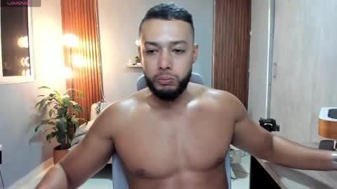 Calix  Independient model Insta and twt Calixsnake online show from May 24, 11:44 pm
