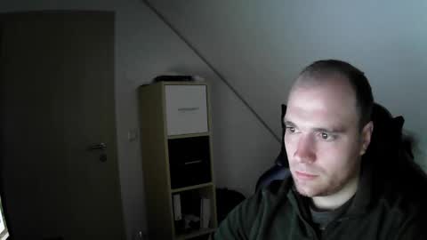 here4y online show from November 10, 7:35 am