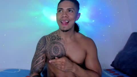 i am juan musiry independent model  online show from November 18, 8:23 pm