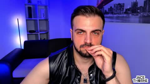 Jace online show from April 1, 5:43 pm