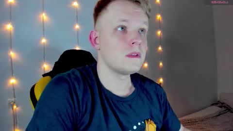 Snapshot of jack_only__ chatting on October 27, 12:57 am Anton online show from October 27, 12:57 am