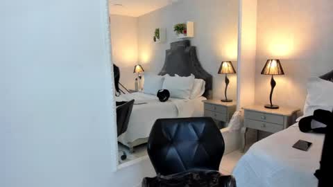 Jack White online show from December 11, 4:09 am