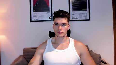 Snapshot of jackboy_2000 chatting on October 20, 10:30 am Jack J online show from October 20, 10:30 am