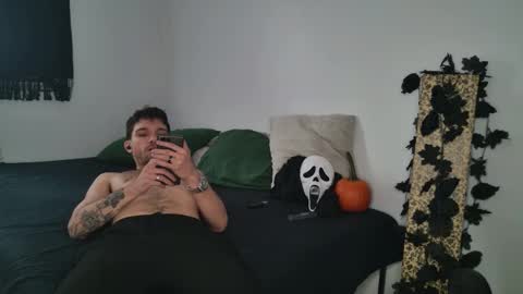 Snapshot of jackdesfeux chatting on October 25, 5:47 pm Jack  online show from October 25, 5:47 pm