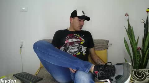 Jacob And Jayden online show from November 25, 7:05 pm