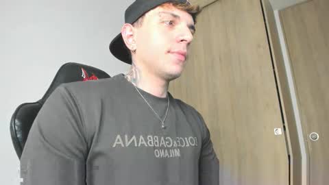 jacobb116 online show from September 28, 12:19 am