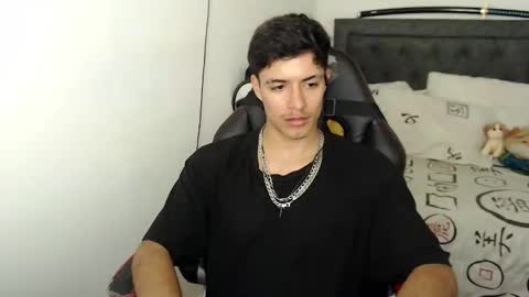 Jacobbakerr online show from April 16, 4:56 am