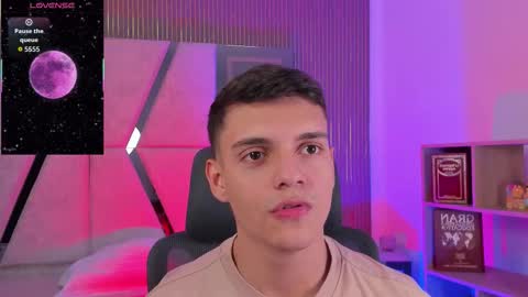 Jacob online show from December 3, 9:10 pm