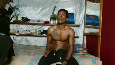 My loves Collaborate with me with my content for sale it helps me a lot online show from January 13, 8:35 pm