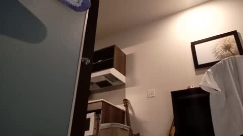 jaidenblake online show from January 1, 1:04 am