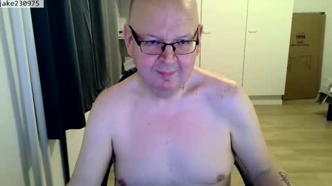 Jake2309 online show from February 25, 7:04 pm