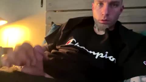 Snapshot of jakenorman083 chatting on October 29, 2:58 am jakenorman083 online show from October 29, 2:58 am