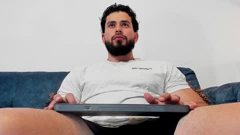 JakeSkye online show from January 3, 2:32 am