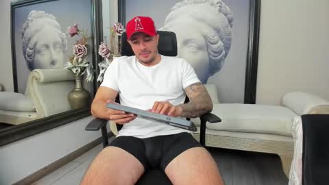 jakestone_1 online show from October 9, 3:44 am
