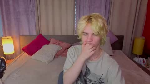 JameMiller online show from April 11, 6:42 am