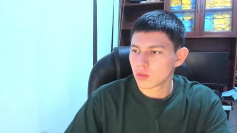 Snapshot of james_cr chatting on February 24, 10:14 pm james_cr online show from February 24, 10:14 pm