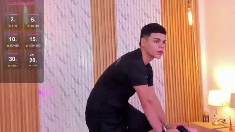 James online show from November 10, 8:25 pm