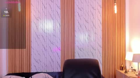 James online show from November 28, 8:22 pm