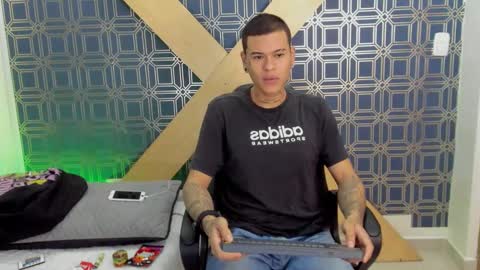 Snapshot of jamesinked_ chatting on January 8, 2:14 pm Jamesinked  online show from January 8, 2:14 pm