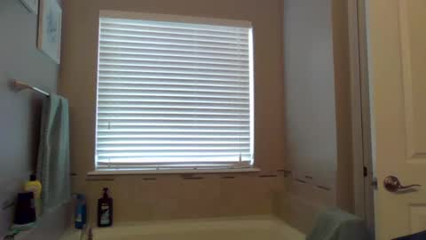 Snapshot of jamesmckendree chatting on February 1, 9:08 pm jamesmckendree online show from February 1, 9:08 pm