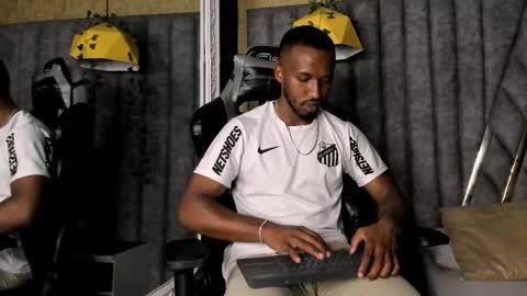 James  online show from March 16, 11:41 pm