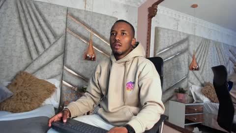 James  online show from January 19, 12:39 pm