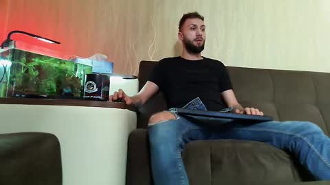 Robbie online show from March 12, 5:57 am