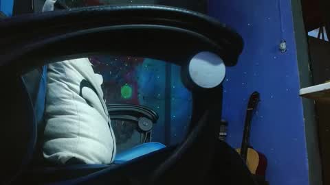 Jammes. online show from January 6, 12:05 am