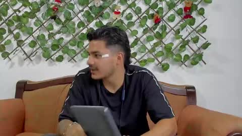 janus_m online show from December 13, 3:11 pm