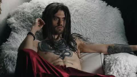 K online show from March 7, 2:48 pm