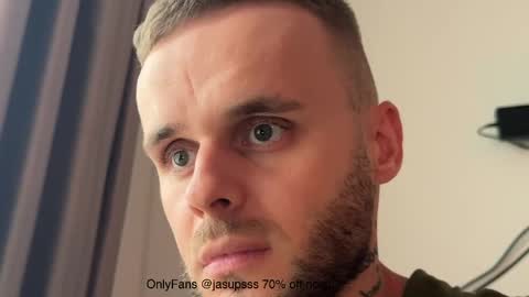 Alex and Max beard online show from April 9, 11:16 am