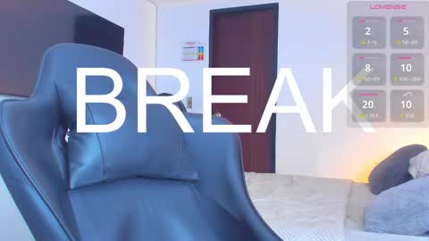 JBrooksXx online show from November 10, 8:25 pm